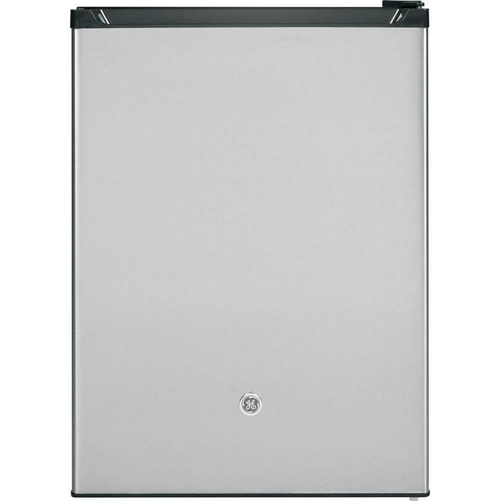 GE 5.6 Cu. Ft. 12 Volt DC Power Compact Refrigerator